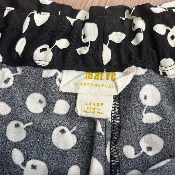 Maeve Anthropologie Black and Ivory Cherry Pattern Shorts Womens Size Large - Picture 4 of 5